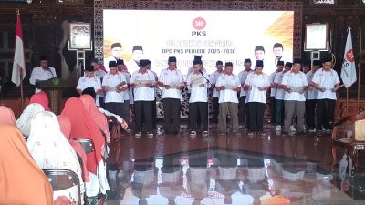 Lantik Pengurus di Pendopo, PKS Kudus Tanamkan ‘Mental Pemimpin’ untuk 20 Tahun ke Depan