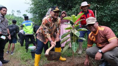 Cegah Bencana Alam, Pemkab Pemalang dan Forkopimda Galakkan Gerakan Sejuta Pohon di Pulosari