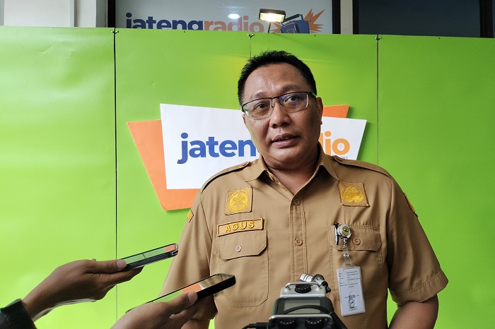 Kepala Dinas ESDM Jawa Tengah Agus Sugiharto saat memberikan keterangan pers mengenai aktivitas pertambangan di lereng Gunung Slamet
