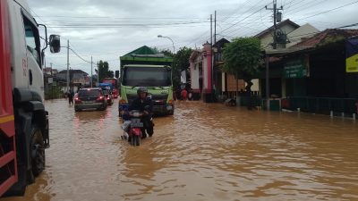 3 Kabupaten di Jateng Dikepung Banjir dan Longsor, Akses Desa Tempur Putus Total