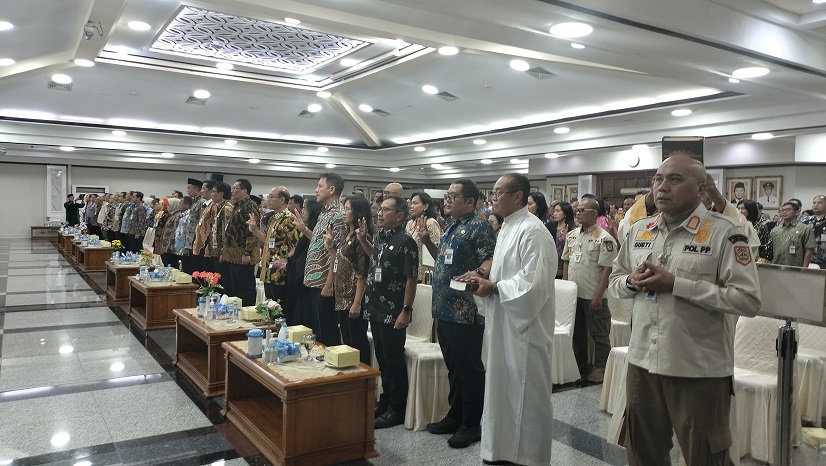 Suasana Pelantikan dan Pengambilan Sumpah/Janji Jabatan Pejabat Pimpinan Tinggi Pratama, Administrator, dan Pengawas di lingkungan Pemerintah Provinsi Jawa Tengah di Gedung Gradhika Bhakti Praja
