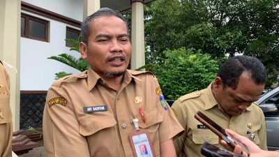 Sekda Jepara Ary Bachtiar saat memberikan keterangan