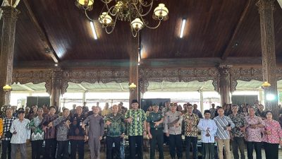 Suasana Perayaan Natal Korpri TNI Polri di Pendopo R.A. Kartini Jepara