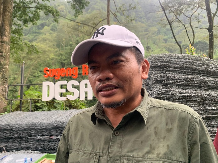 Sekda Jepara Ary Bachtiar saat memberikan keterangan terkait penanganan bencana longsor Desa Tempur