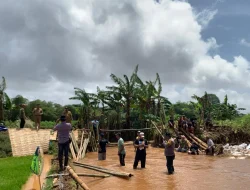 Hujan Deras 2 Hari, Tanggul Sungai Sungapan Jepara Jebol Lagi!