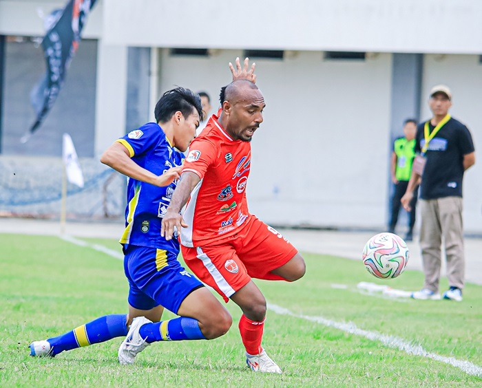 Suasana pertandingan antara PSIP Pemalang melawan Persibas Banyumas pada Kick Off Liga 4 Jateng di Stadion Mochtar