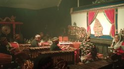 Pementasan Wayang Klithik Wonosoco oleh dalang Ki Sutikno di Kudus