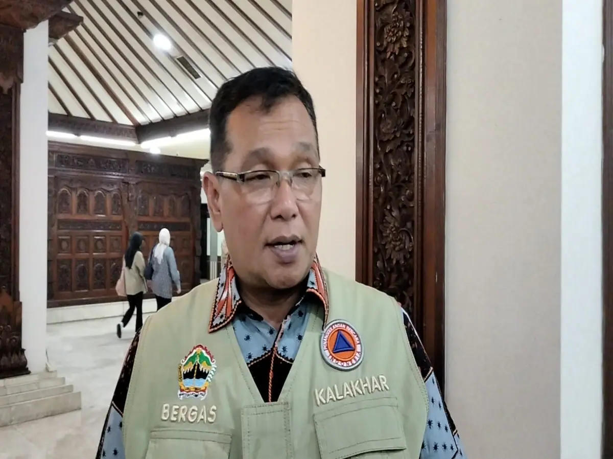 Kepala Pelaksana Harian BPBD Jawa Tengah Bergas Catursasi saat memberikan keterangan pers di Kantor Gubernur Jateng.