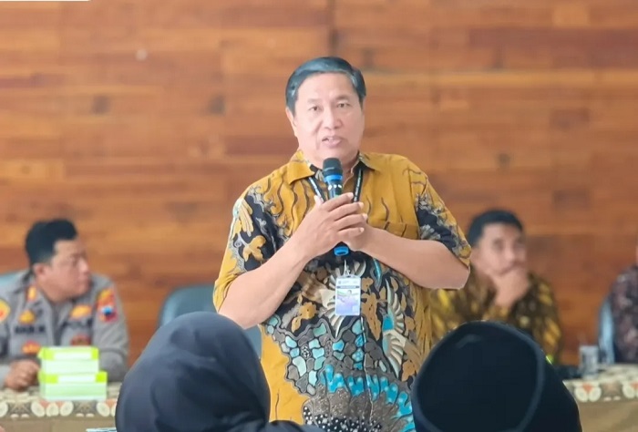 Kabid P2P Dinas Kesehatan Kudus Darsono memberikan keterangan terkait kewaspadaan virus superflu