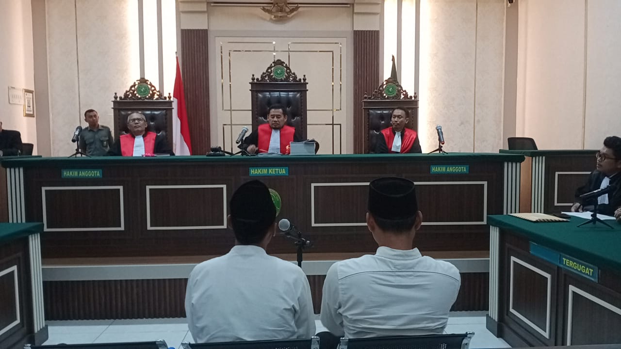 Suasana sidang pembacaan eksepsi kasus Botok dan Teguh di Pengadilan Negeri Pati