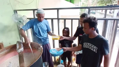 Nikmatnya Bubur India Masjid Pekojan, Takjil Legendaris Khas Semarang