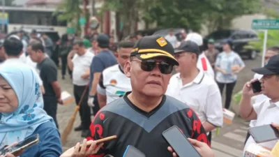 Kepala BPBD Kota Semarang, Endro Pudyo Martantono saat memberikan keterangan terkait asesmen rumah terdampak longsor di Kecamatan Tembalang.
