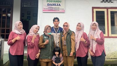 KKN UIN Walisongo Sukses Dampingi Posyandu Serentak dan Pemberian Vitamin A di Kejajar