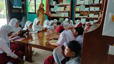 SD 7 Cendono Optimalkan Pojok Baca untuk Perkuat Literasi Numerasi Siswa