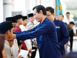 Peringati HPN, PWI Pati Salurkan Bantuan Peralatan Sekolah dan Santuni Anak Yatim