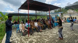 Sejumlah penari tampil dalam kegiatan Media Tradisional (Metra) di Kabupaten Temanggung,