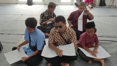 Puluhan Tunanetra di Kendal Ikuti Pesantren Kilat Belajar Al-Qur’an Braille