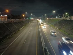 Puncak Arus Balik, Trafik Gerbang Tol Kalikangkung Tembus 3.000 Kendaraan per Jam