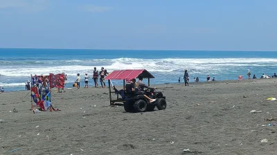 Tembus 45 Ribu Pengunjung, Wisatawan Pantai Dewaruci Purworejo Diminta Waspadai Palung Laut Bergeser
