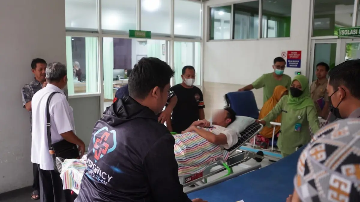 Muhammad Roziqin, PMI asal Jepara yang sakit, terbaring mendapat perawatan medis di RSUP dr Kariadi Semarang