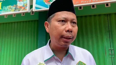 Kepala Kemenag Kabupaten Jepara Akhsan Muhyiddin memberikan tanggapan terkait aturan pembatasan medsos bagi anak