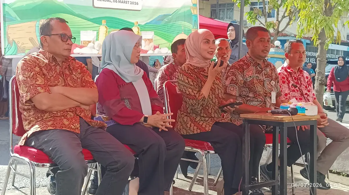 Bupati Kendal Dyah Kartika Permanasari mengikuti dialog virtual GPM Serentak Jateng