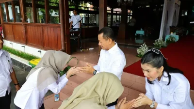 Apel Perdana, Bupati Kudus Sam’ani Ingatkan Sanksi ASN Bolos Usai Libur
