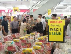 Jelang Lebaran, Kapolres Kudus Sidak Makanan di ADA Swalayan