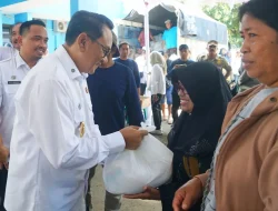 Pemkab Pati Gelar Pasar Murah di Cluwak, Sediakan Paket Sembako Rp 50 Ribu
