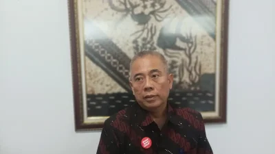 Kepala BPKAD Pati Febes Mulyono saat memberikan keterangan terkait rincian anggaran pencairan THR bagi ASN jelang Lebaran 2026.
