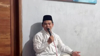 Pengasuh pesantren sekaligus akademisi di Kudus, H. Ahmad Bahruddin