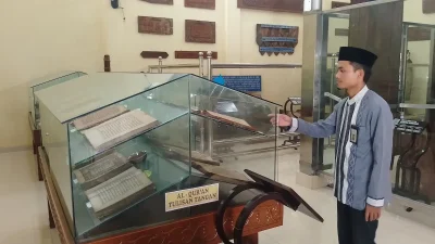 Siklus Peziarah Masjid Agung Demak Saat Ramadan: Bagi Seribu Takjil hingga Persinggahan Pemudik