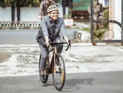Imbas Isu Krisis BBM, Ketua DPRD Kendal Ngantor Naik Sepeda, ASN Bakal Diwajibkan?