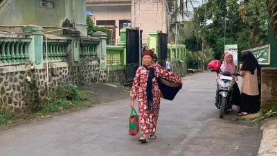 Nabung dari Hasil Jualan Bubur Keliling, Pasangan Lansia di Jepara Ini Wujudkan Mimpi ke Tanah Suci
