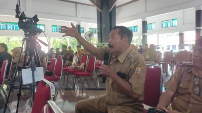 Jembatan Ambruk Tak Kunjung Dibangun, Kades Sikasur Tagih Janji Pemkab Pemalang