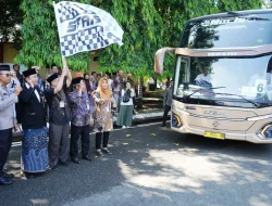 134 Jemaah Haji Pemalang Kloter 9 Resmi Diberangkatkan ke Embarkasi Solo