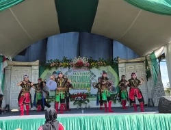 Ribuan Kupat Landan dan Tahu Kiringan Semarakkan Festival Klampok