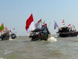 Sedekah Laut Birusari Kendal, 200 Perahu Nelayan Iringi Larung Sesaji