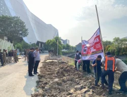 Sering Bikin Macet dan Kumuh, Lapak PKL dan Parkir Liar di Samping The Park Mall Akhirnya Dibongkar