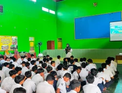 ‎‎Darurat Nikah Dini, Dinsos P2PA Demak Turun ke Sekolah Gelar Edukasi