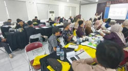 Disnakerperinkop UKM Kudus Perkuat Kapasitas Ratusan UMKM Bordir Lewat Pelatihan