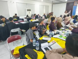Disnakerperinkop UKM Kudus Perkuat Kapasitas Ratusan UMKM Bordir Lewat Pelatihan
