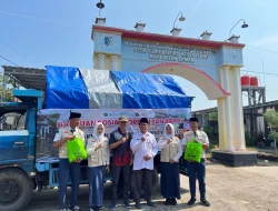 Rayakan Kelulusan, Siswa MTsN 3 Demak Salurkan Bantuan untuk Korban Rob