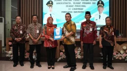 Bupati Demak Eisti’anah Lantik 18 Pejabat Baru, Tekankan Integritas ASN