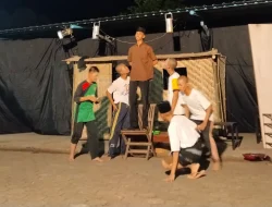 Sindir Praktik Politik Uang, Teater Ismi SMKN Jateng Pentaskan Naskah Kolor Ireng!