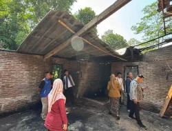 Pemkab Jepara Salurkan Bantuan untuk Korban Kebakaran di Desa Banyumanis