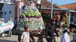 Kirab Budaya Ponpes Al-Asy’ariyyah Pemalang Meriahkan Tahun Baru Islam 1448 H