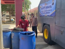 Krisis Air Bersih, Desa Kedungmalang Terima Bantuan 6 Ribu Liter dari Polres Jepara