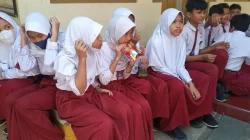 Siswa SD dan SMP Swasta di Batang Kini Dapat Seragam Gratis, Pemkab Siapkan Dana Rp 3,8 Miliar