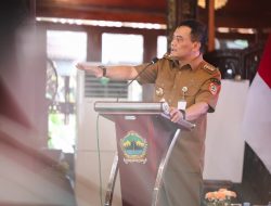 Lahan Tambak Terendam Rob, Gubernur Ahmad Luthfi Langsung Telepon Menteri KKP Minta Solusi Nila Salin